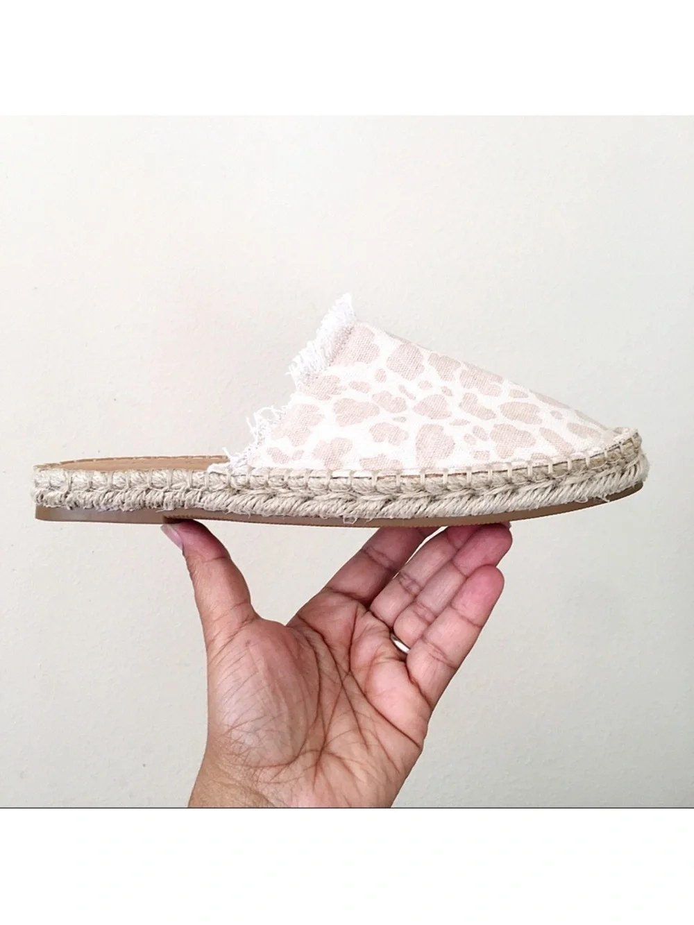 SPLENDID Cheetah Jessica Women's Slip-On Espadrille Mule in Light Beige Slides